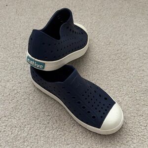 Native Shoes Size 13